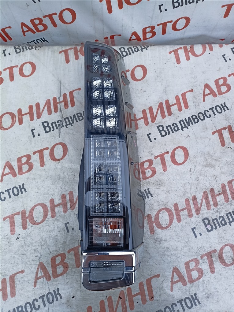 Стоп-сигнал TOYOTA VOXY ZRR80W 3ZR-FAE 2014 правый 28292 1561 (б/у)