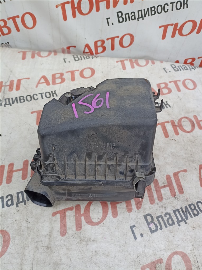 Корпус воздушного фильтра TOYOTA VOXY ZRR80W 3ZR-FAE 2014 1561 (б/у)