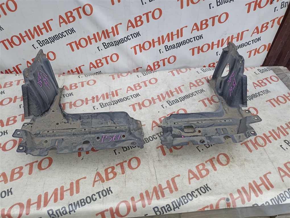 Защита двигателя TOYOTA VOXY ZRR80W 3ZR-FAE 2014 1561 (б/у)