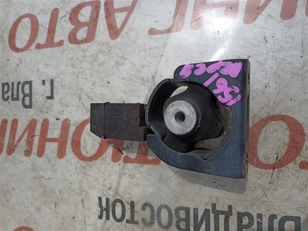 Подушка двигателя TOYOTA VOXY ZRR80W 3ZR-FAE 2014 передняя 1561 (б/у)
