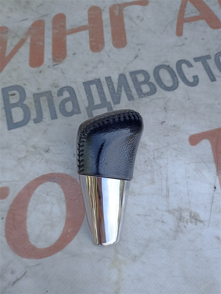 Ручка кпп TOYOTA VOXY ZRR80W 3ZR-FAE 2014 1561 (б/у)