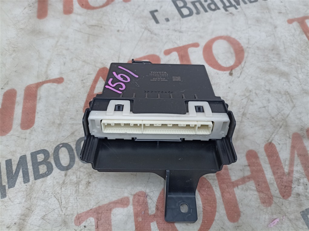 Электронный блок TOYOTA VOXY ZRR80W 3ZR-FAE 2014 8865028a50 1561 8865028a50 (б/у)