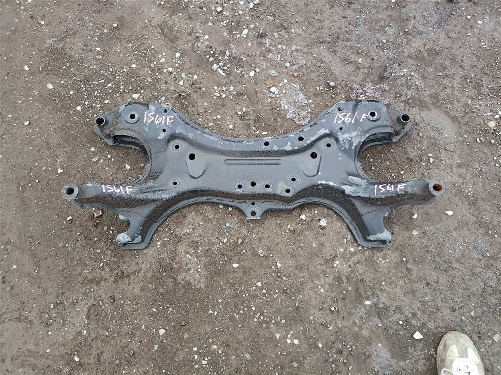 Балка под двс TOYOTA VOXY ZRR80W 3ZR-FAE 2014 1561 (б/у)