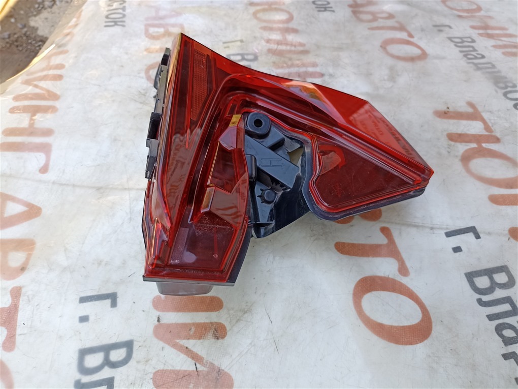 Стоп-вставка TOYOTA C-HR NGX50 8NR-FTS 2022 правая 10119 1529 (б/у) Стоп-вставка TOYOTA C-HR NGX50 8NR-FTS 2022 правая 10119 1529 (б/у)