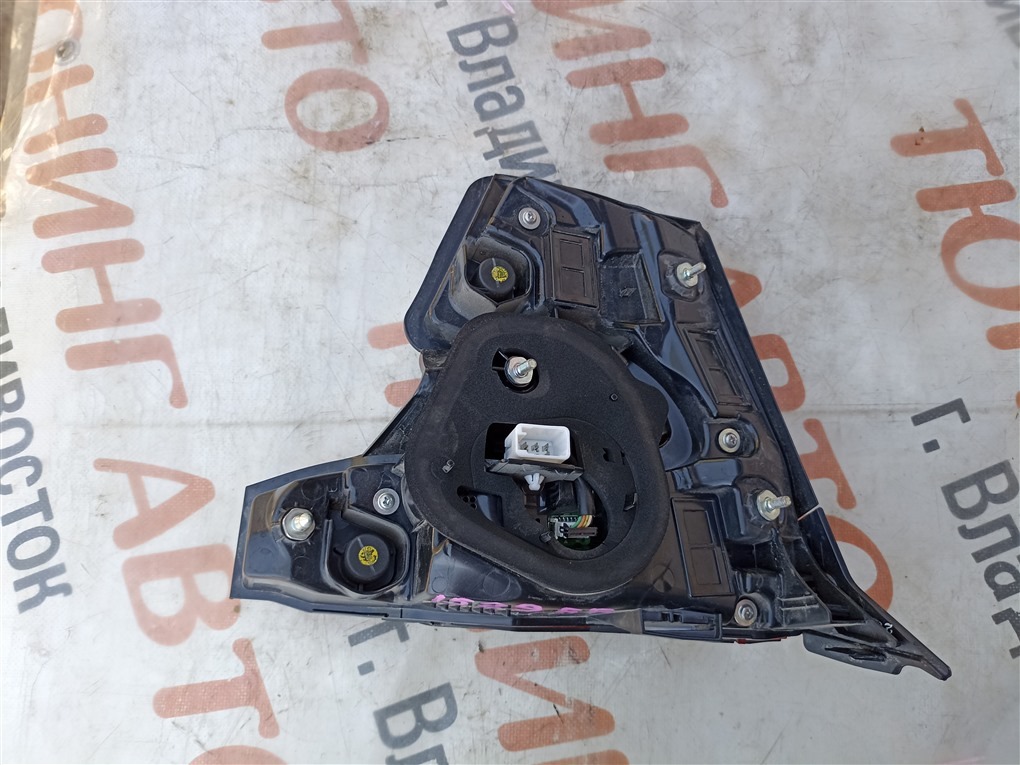 Стоп-вставка TOYOTA C-HR NGX50 8NR-FTS 2022 правая 10119 1529 (б/у) Стоп-вставка TOYOTA C-HR NGX50 8NR-FTS 2022 правая 10119 1529 (б/у)