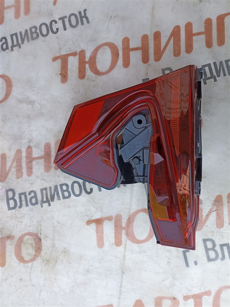 Стоп-вставка TOYOTA C-HR NGX50 8NR-FTS 2022 левая 10119 1529 (б/у)