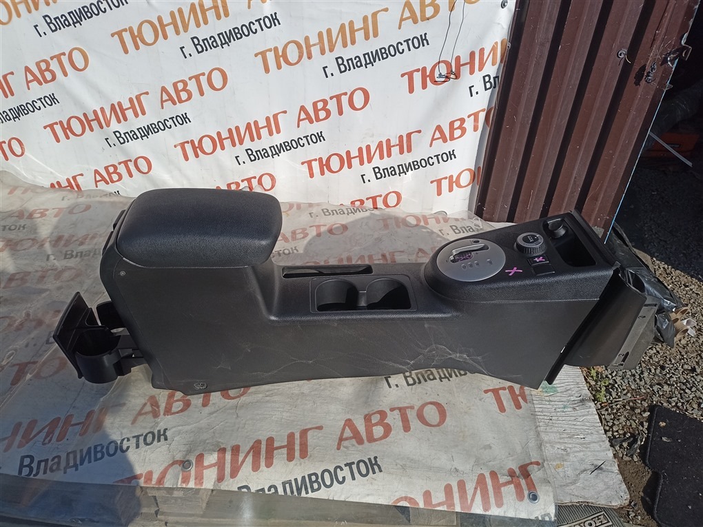 Подлокотник NISSAN X-TRAIL TNT31 QR25DE 2007 1478 (б/у)