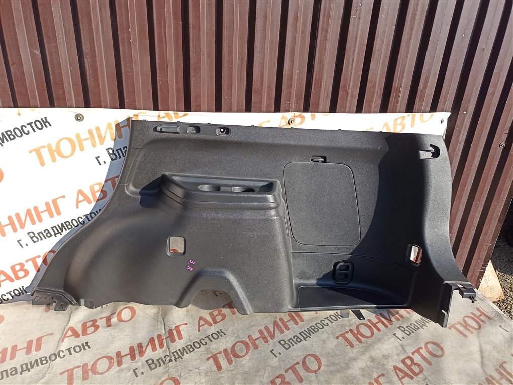 Обшивка багажника MITSUBISHI OUTLANDER GG2W 4B11 2016 задняя правая 1573 (б/у)