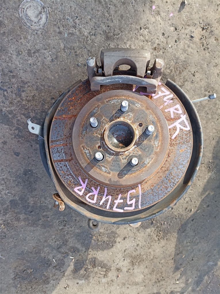 Ступица TOYOTA PRIUS ZVW50 2ZR-FXE 2017 задняя правая 1574 (б/у)