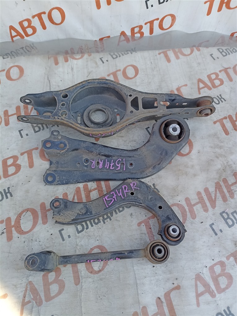 Рычаг TOYOTA PRIUS ZVW50 2ZR-FXE 2017 задний правый 1574 (б/у)