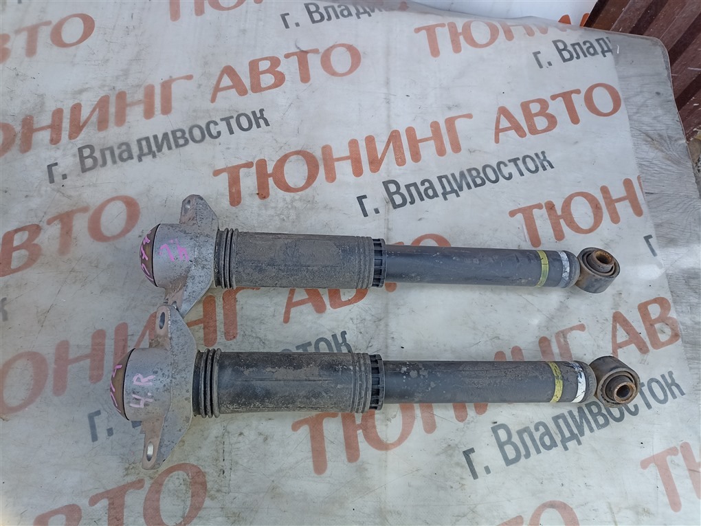 Амортизатор TOYOTA PRIUS ZVW50 2ZR-FXE 2017 задний правый 1574 (б/у)