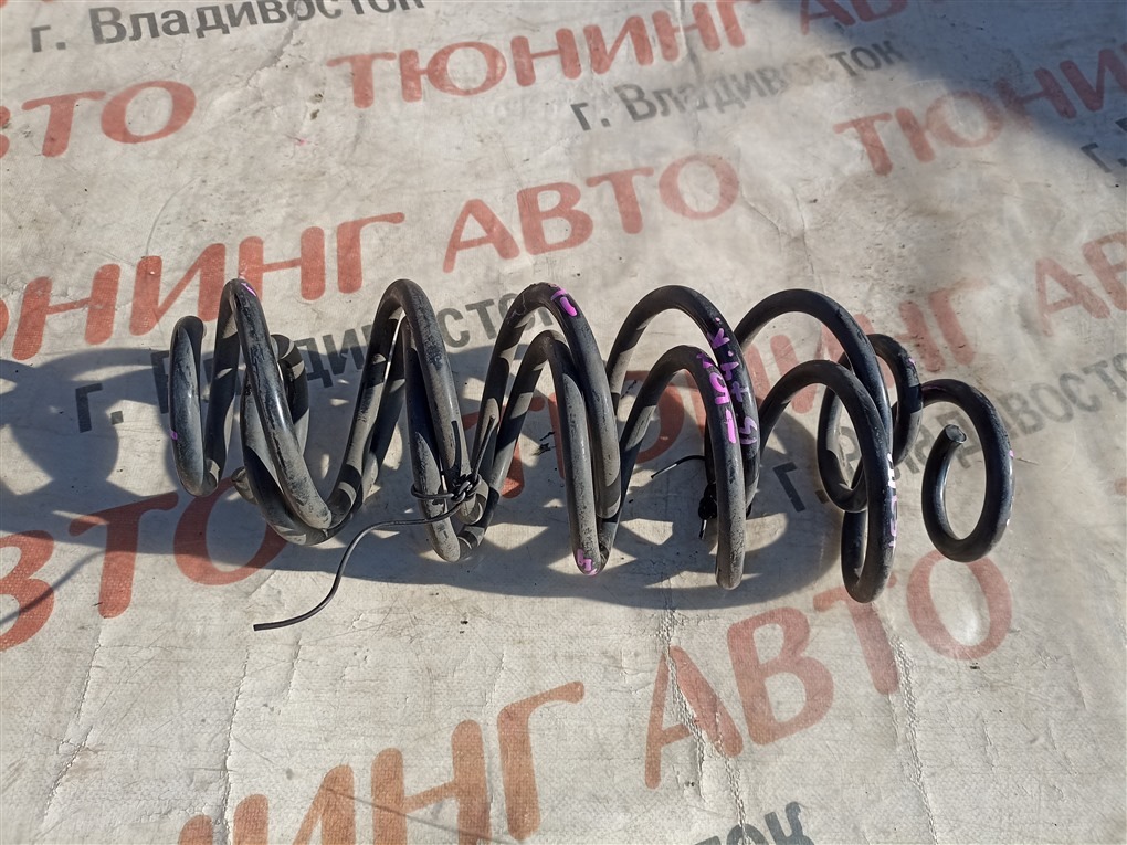 Пружина TOYOTA PRIUS ZVW50 2ZR-FXE 2017 задняя правая 1574 (б/у)