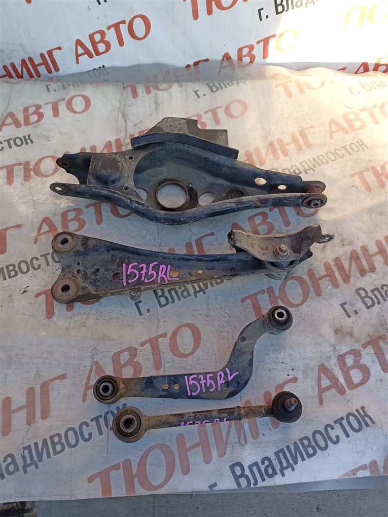 Рычаг TOYOTA HARRIER AVU65 2AR-FXE 2014 задний левый 1575 (б/у)