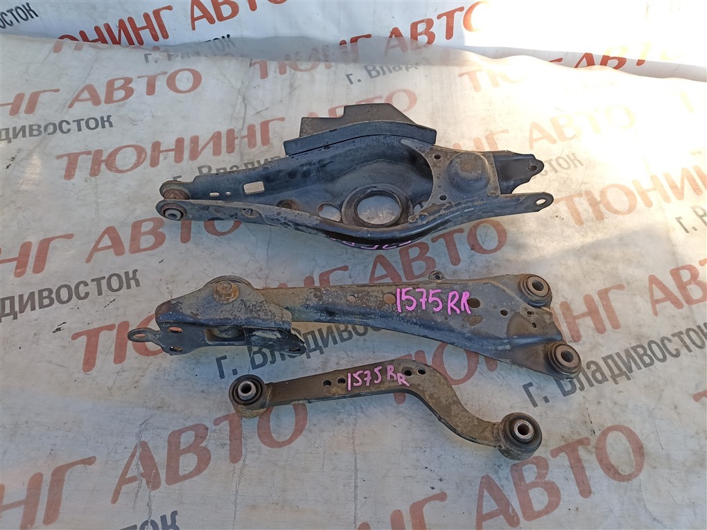 Рычаг TOYOTA HARRIER AVU65 2AR-FXE 2014 задний правый 1575 (б/у)