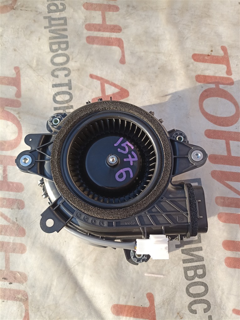 Мотор охлаждения батареи HONDA ACCORD CR7 LFA 2016 1j8305k1 1576 1j8305k1 (б/у)