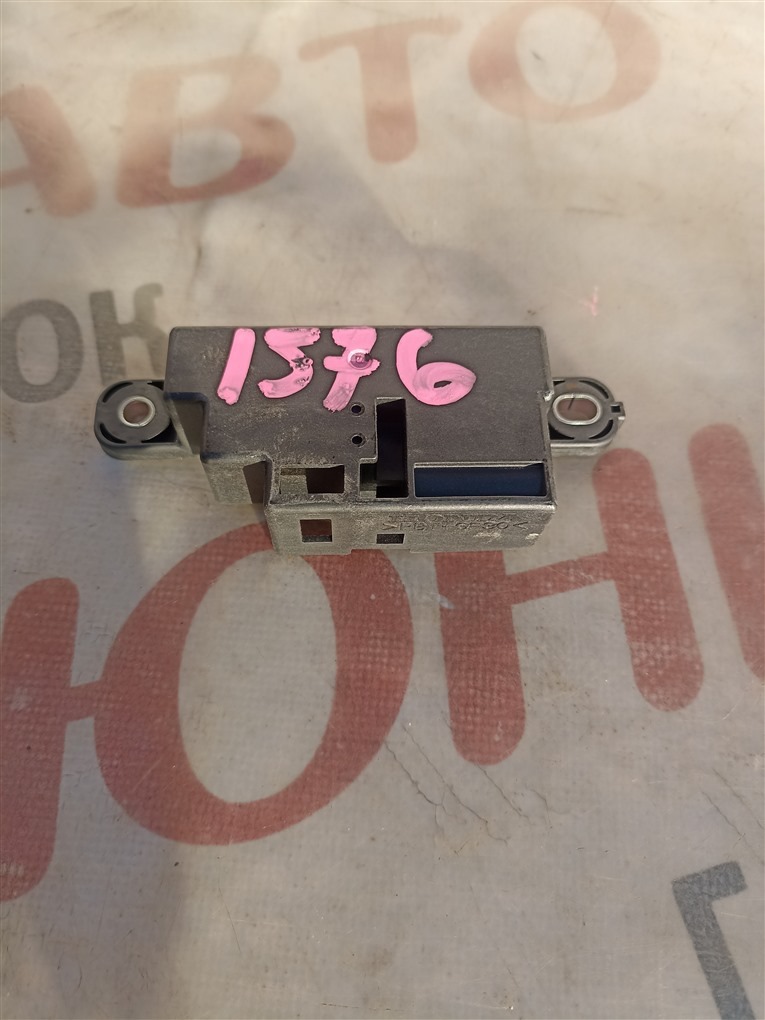 Антенна HONDA ACCORD CR7 LFA 2016 38387-taa-003 1576 38387-taa-003 (б/у)