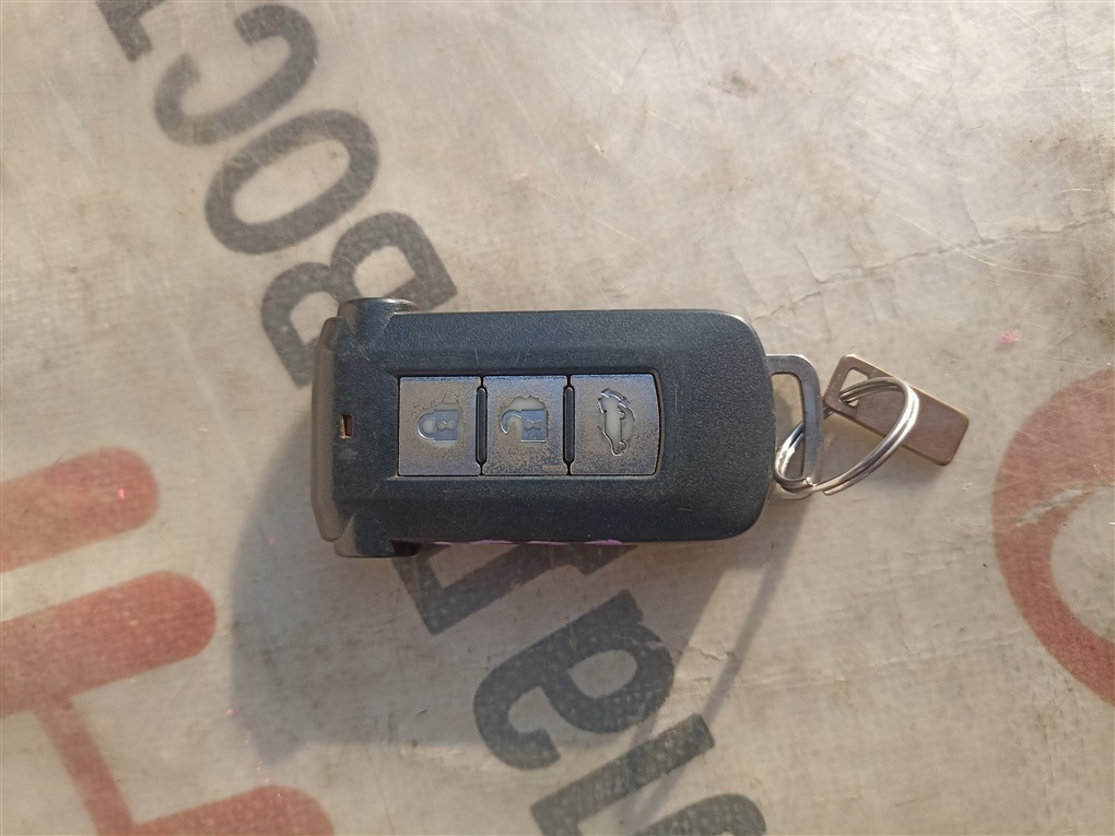 Ключ зажигания MITSUBISHI OUTLANDER GG2W 4B11 2016 1573 (б/у)