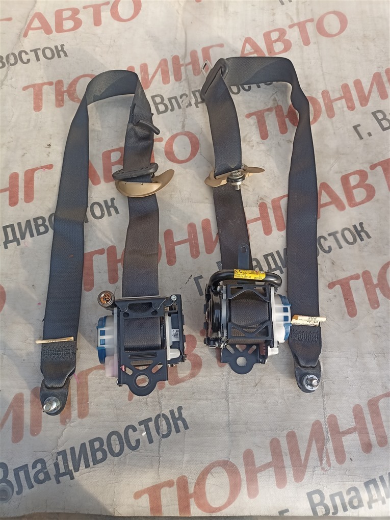 Ремень безопасности MITSUBISHI OUTLANDER GG2W 4B11 2016 передний правый 1573 (б/у)