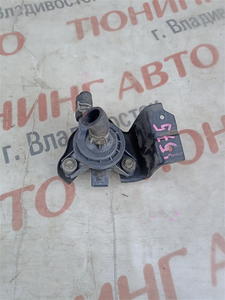Помпа инвертора TOYOTA HARRIER AVU65 2AR-FXE 2014 g904048010 1575 g904048010 (б/у)