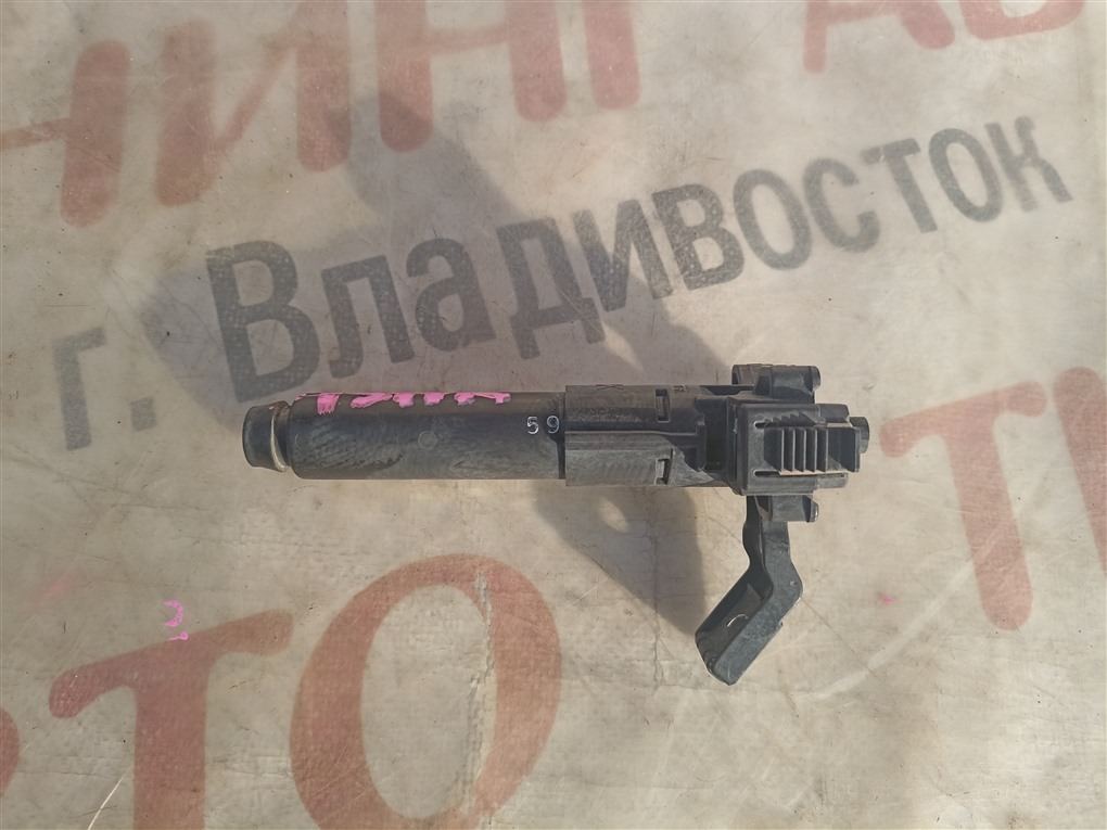 Омыватель фар LEXUS RX200T AGL25 8AR-FTS 2015 правый 1577 (б/у)