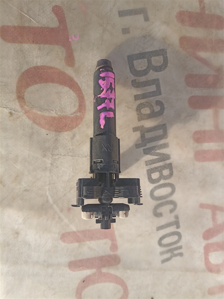 Омыватель фар LEXUS RX200T AGL25 8AR-FTS 2015 левый 1577 (б/у)