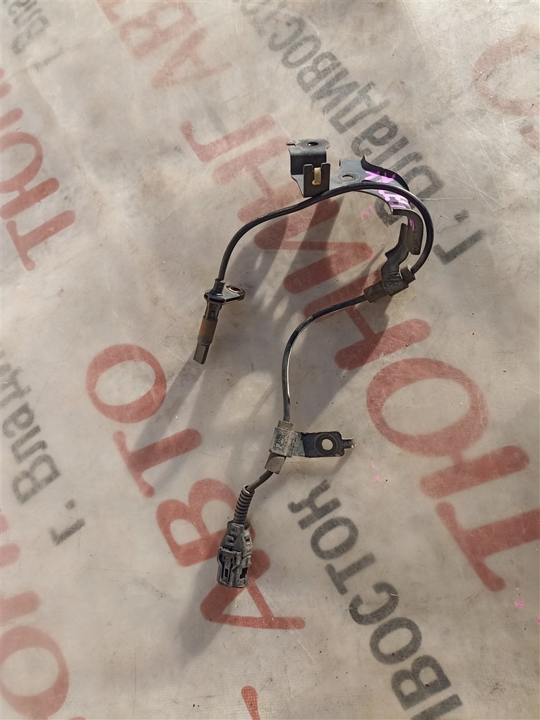 Датчик abs LEXUS RX200T AGL25 8AR-FTS 2015 задний левый 1577 (б/у)