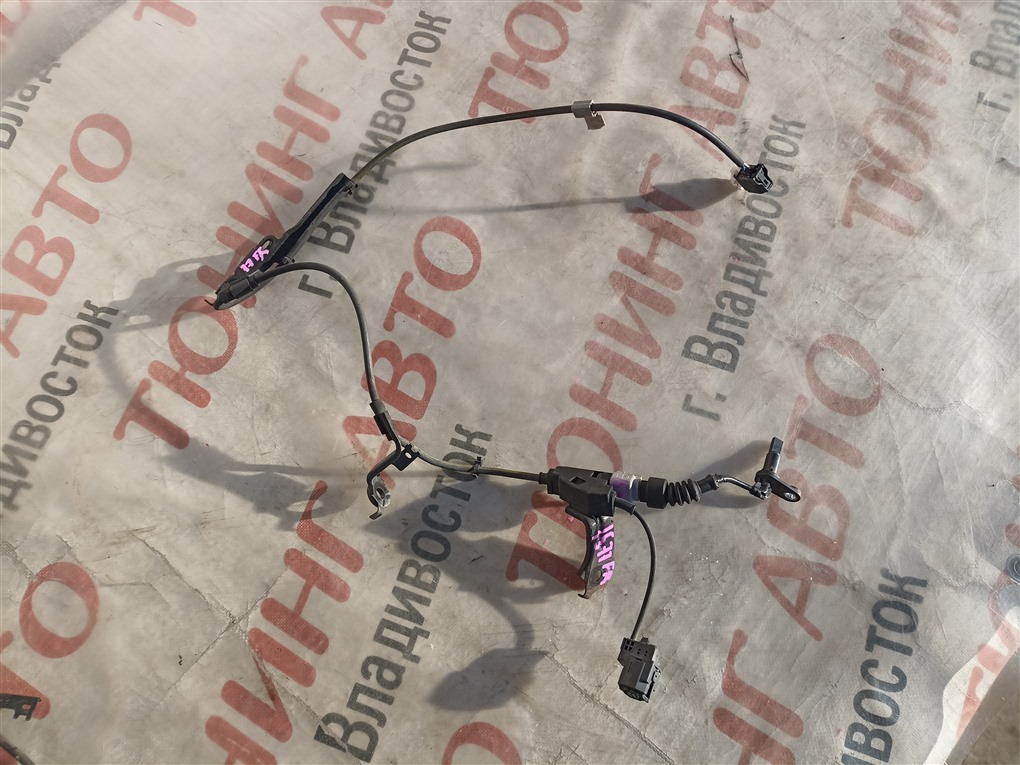 Датчик abs LEXUS RX200T AGL25 8AR-FTS 2015 передний правый 1577 (б/у)