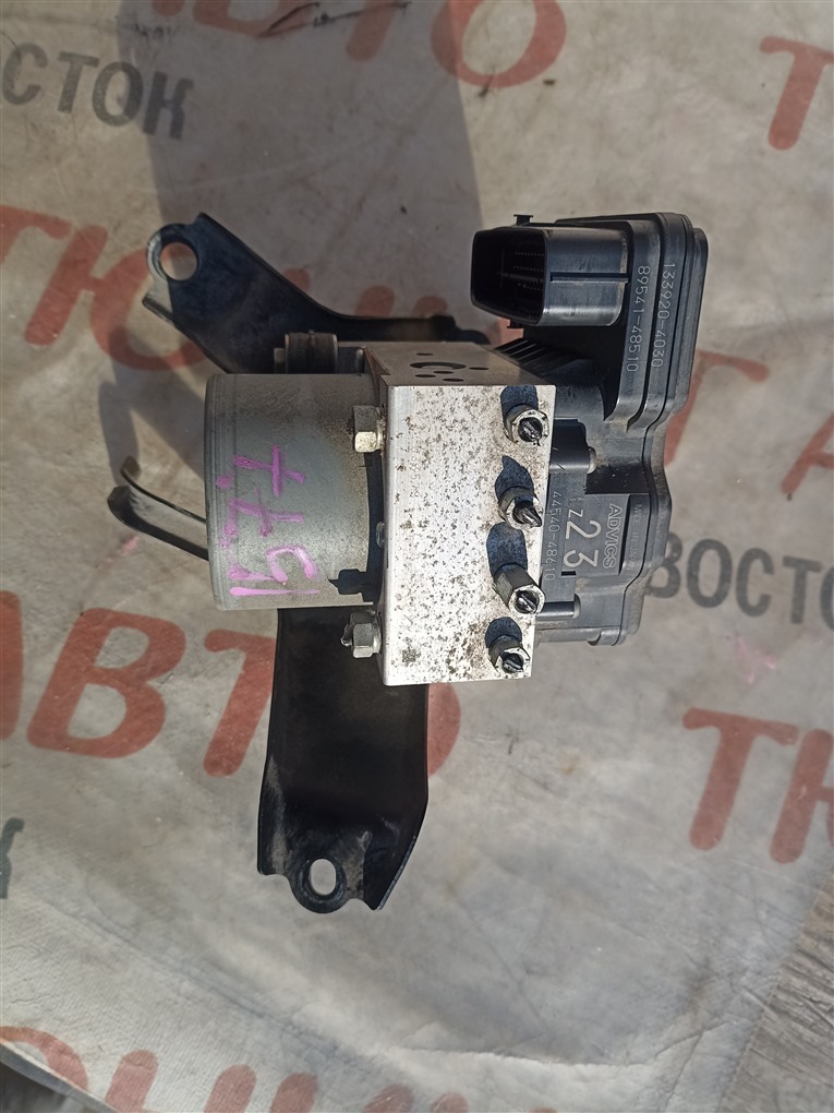 Блок abs LEXUS RX200T AGL25 8AR-FTS 2015 4454048610 1577 4454048610 (б/у)