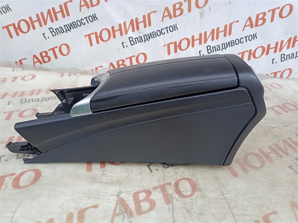 Подлокотник MERCEDES-BENZ C-CLASS W205 M274DE20AL 2015 1578 (б/у)