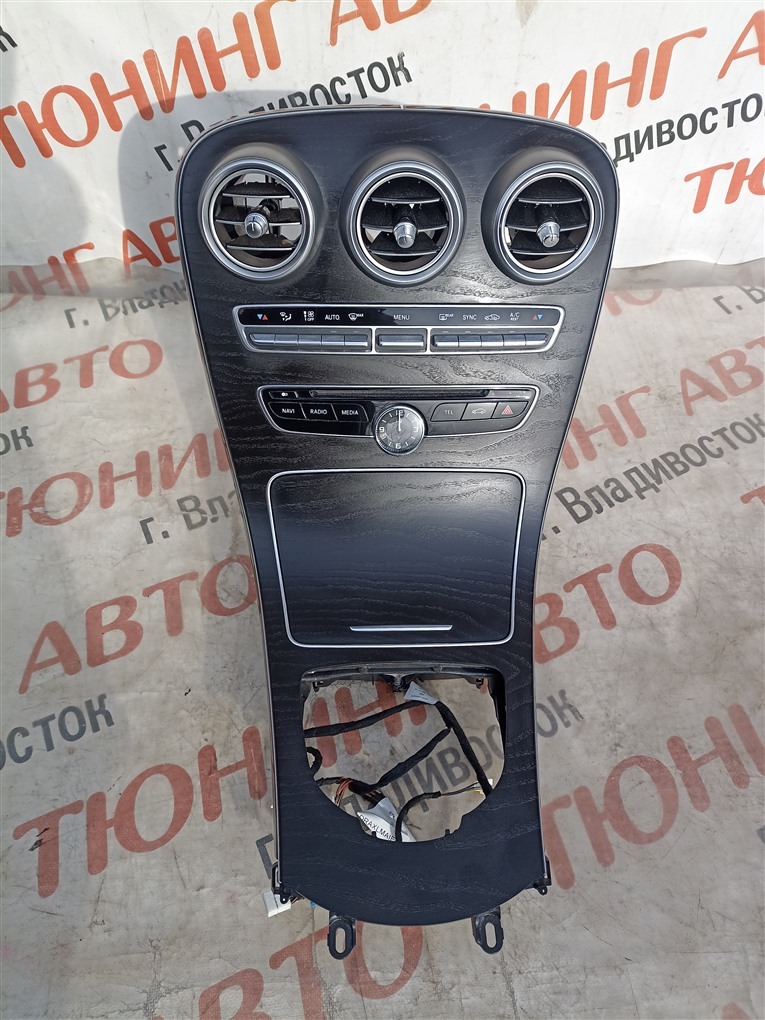 Консоль кпп MERCEDES-BENZ C-CLASS W205 M274DE20AL 2015 1578 (б/у)