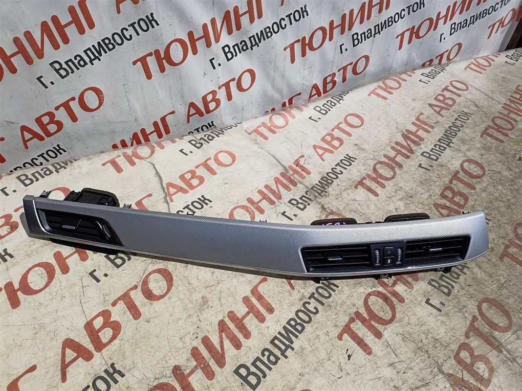 Дефлектор воздушный BMW X1 F48 B47C20A 2018 9292739 1581 9292739 (б/у)