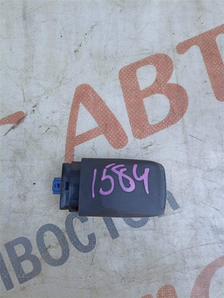 Датчик дождя TOYOTA HARRIER MXUA85 M20A-FKS 2021 8994142020 1584 8994142020 (б/у)
