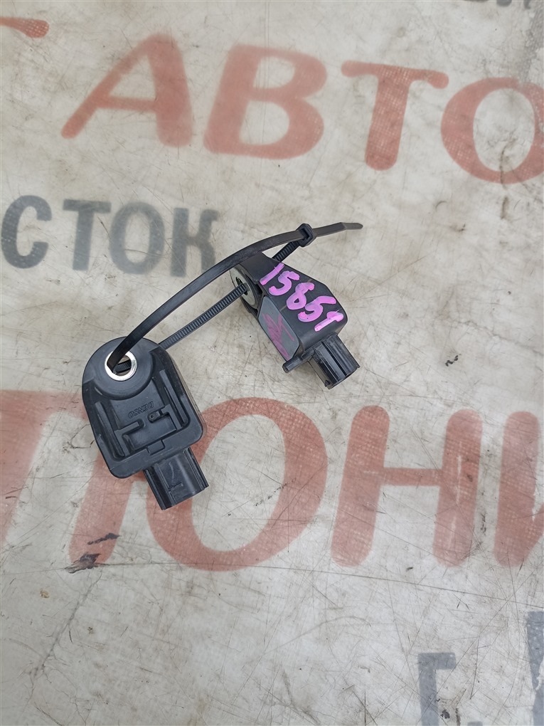Датчик airbag LEXUS RX200T AGL25 8AR-FTS 2015 8917378010 1585 8917378010 (б/у)