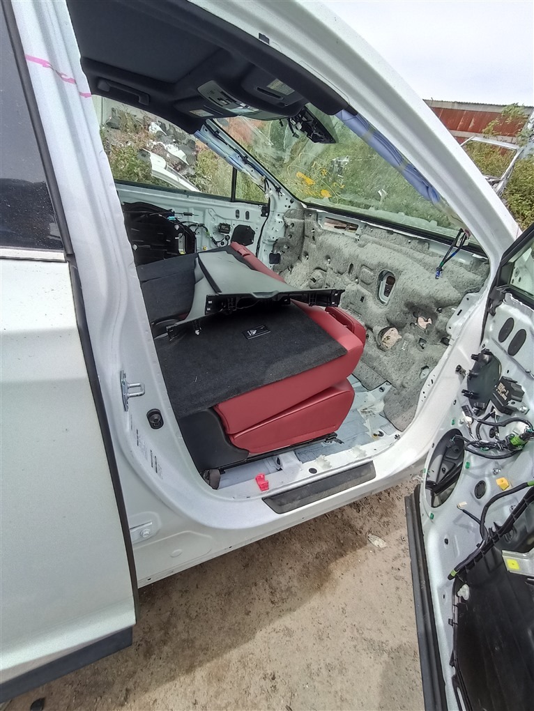 Порог кузова LEXUS RX200T AGL25 8AR-FTS 2015 правый белый 083 1585 (б/у)