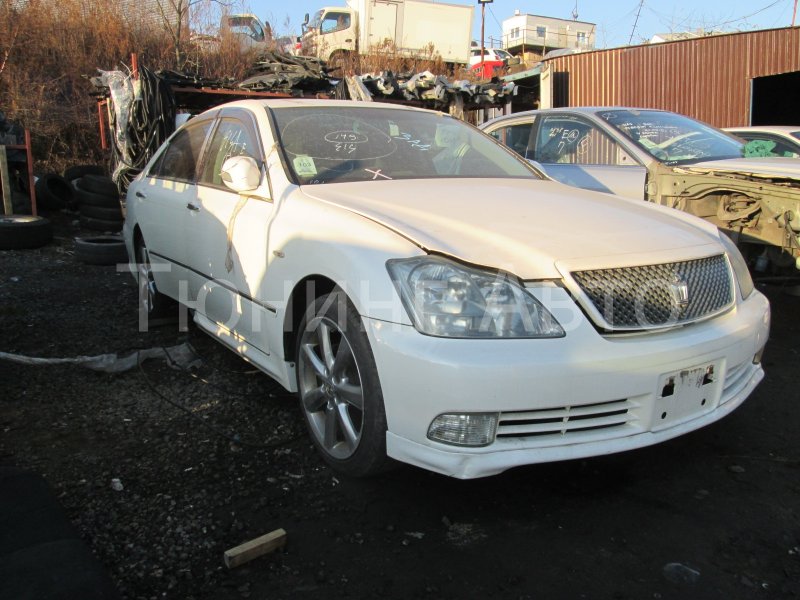 Автомобиль TOYOTA CROWN GRS182 3GR-FSE 2004 года в разбор