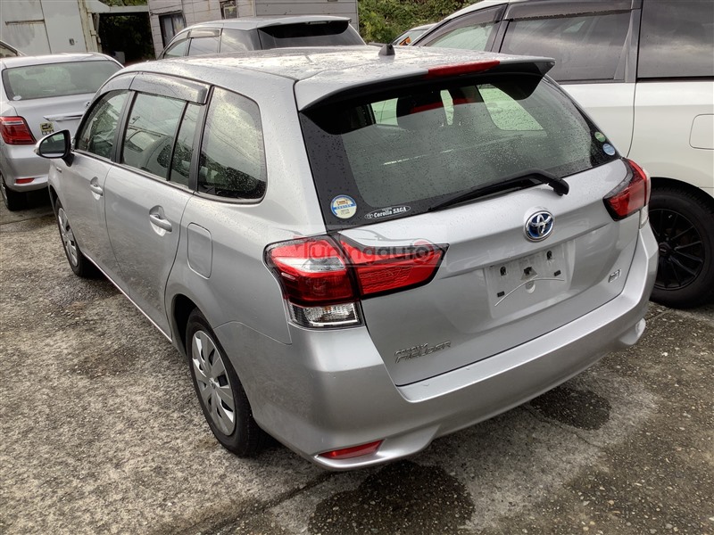 Toyota Corolla Fielder 165