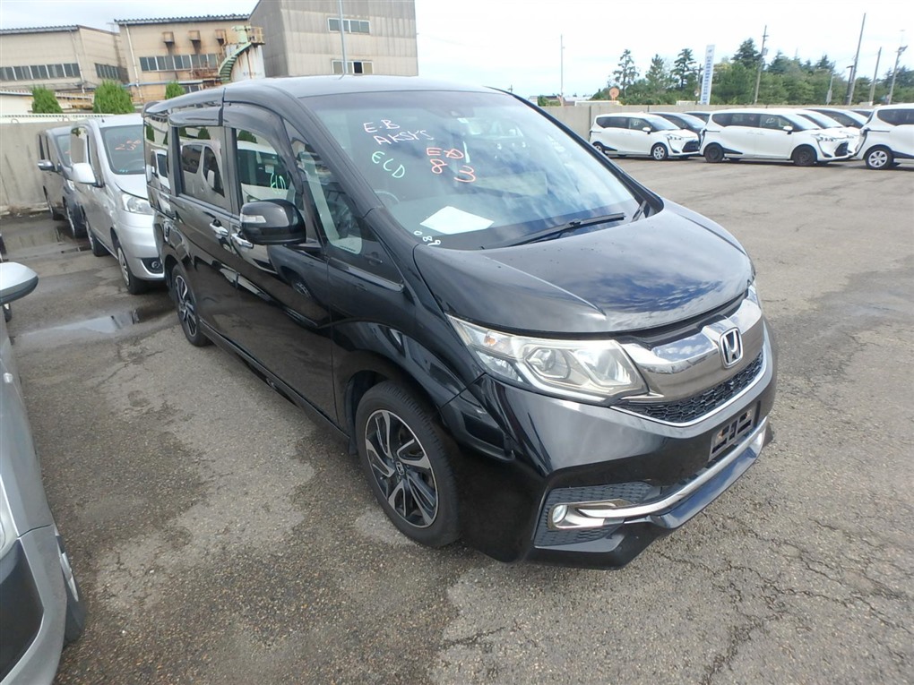 Автомобиль HONDA STEPWGN RP3 L15B 2016 года в разбор