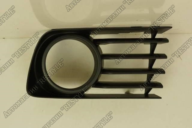 Запчасть оправа туманки передняя правая Toyota prius 2004-2009 NHW20 38E8r994-228 новая Оправа туманки передняя правая Toyota prius 2004-2009 NHW20 38E8r994-228 новая