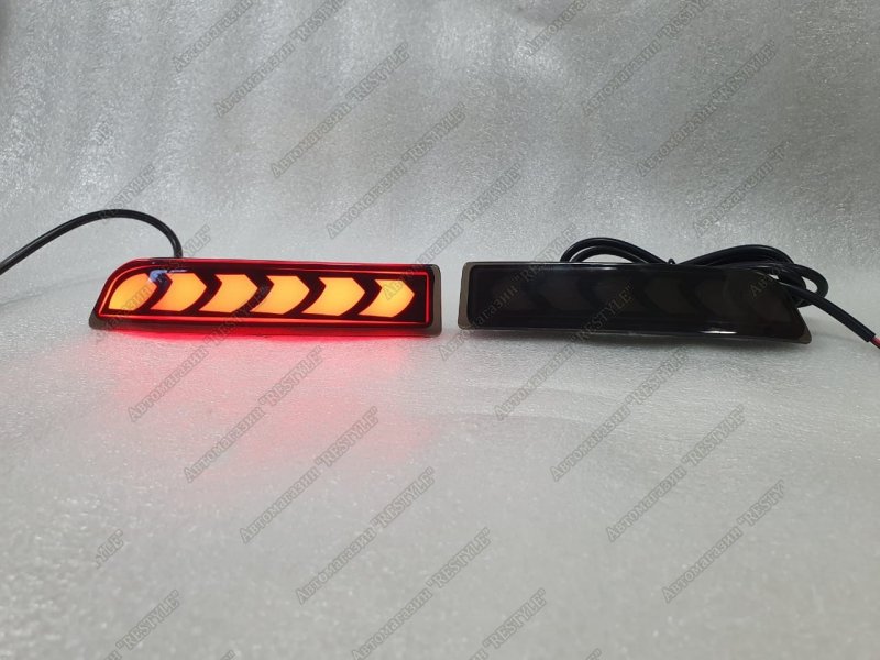 Фонари в задний бампер задние Toyota RAV4 2005-2012 ACA30 98W954-381 новая
