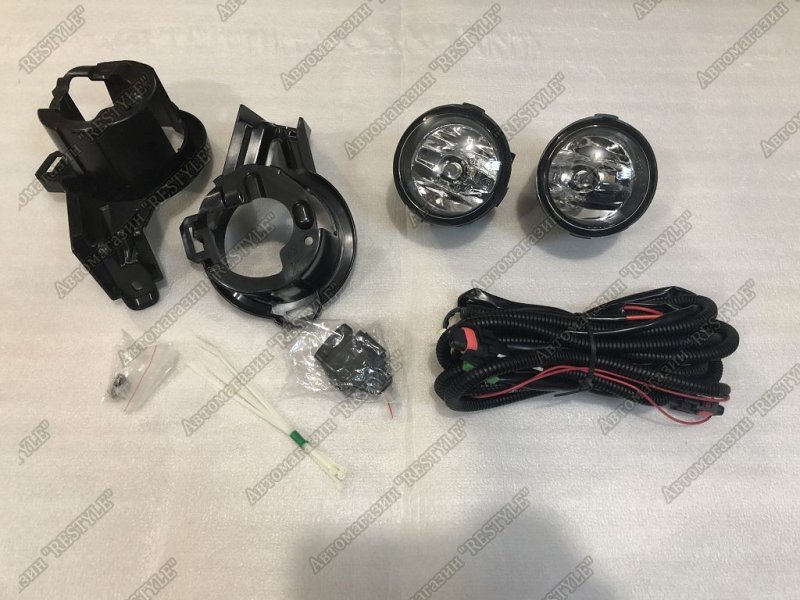 Туманки передние Nissan Juke 2011-2014 15 48E8r954-276 новая