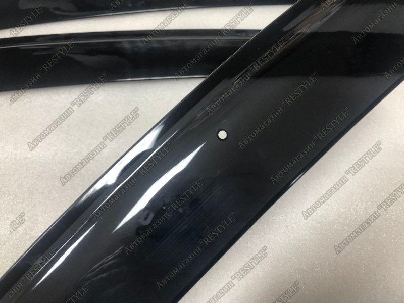 Ветровики Toyota Aqua 10