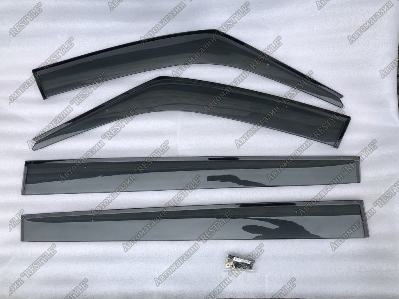 Ветровики Nissan Serena 2010-2016 C26 5Y78F-89AS027 новая