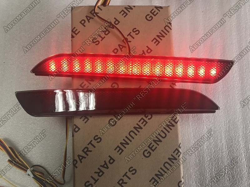 Запчасть фонари в задний бампер задние Honda Insight Stepwgn Stream CR-Z FIT 2007-2013 GE 98W954-195 новая Фонари в задний бампер задние Honda Insight Stepwgn Stream CR-Z FIT 2007-2013 GE 98W954-195 новая