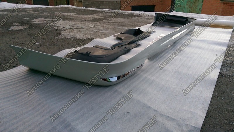 Запчасть губа задняя Toyota Land Cruiser 2007-2015 200 12LC-50/30 новая Губа задняя Toyota Land Cruiser 2007-2015 200 12LC-50/30 новая