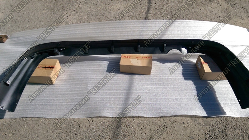 Губа задняя Toyota Land Cruiser 200
