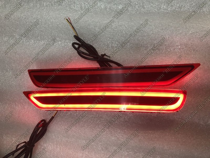 Фонари в задний бампер задние subaru forester 2007-2019 TR897HR596 новая