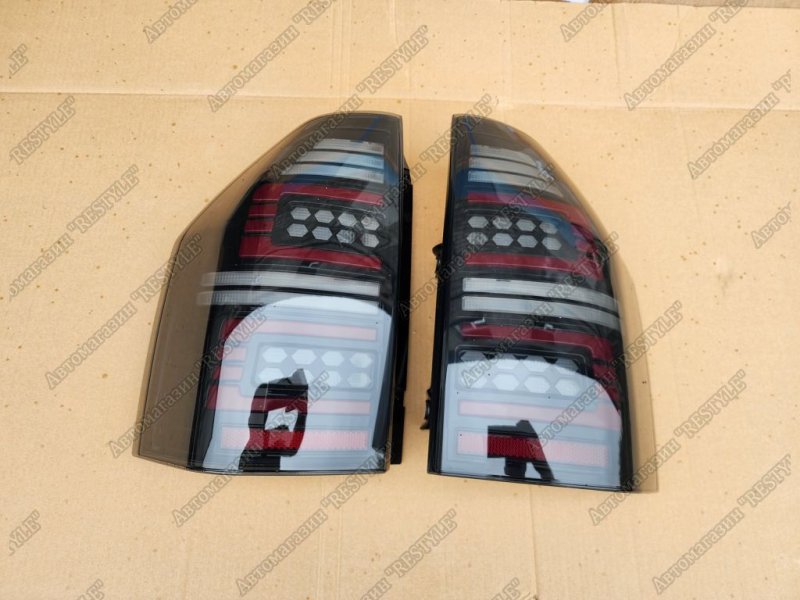 Стопы (задние фонари) pajero 1999-2005 73