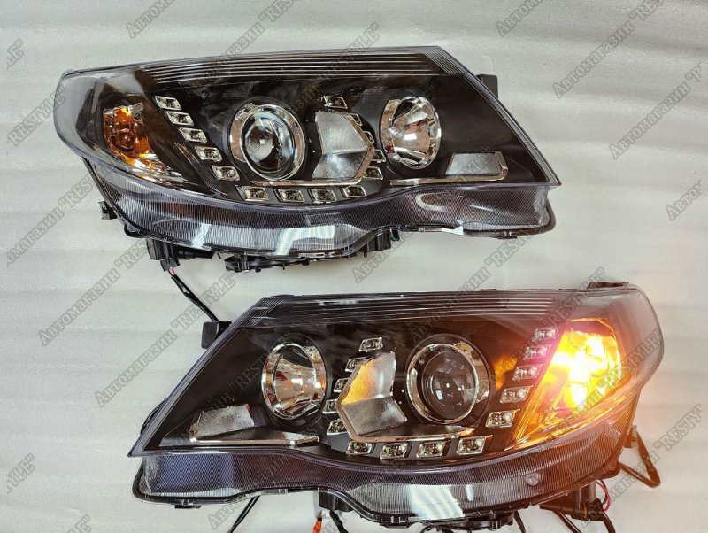 Фары передние subaru Forester 2007-2013 SH TR897HR557 новая