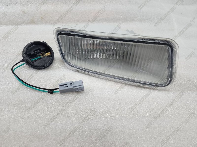 Туманка передняя правая Toyota corona premio 1996-1997 210 TYJ-01-0430 новая