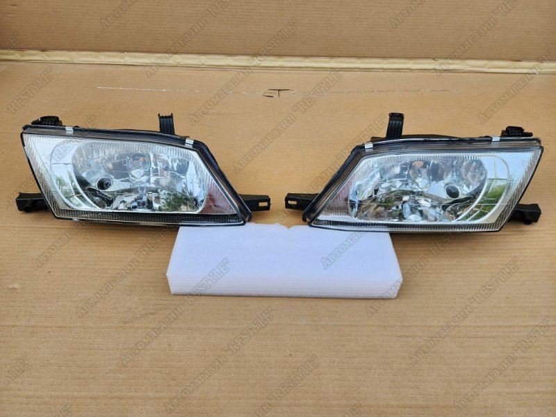 Фары передние nissan Wingroad 1999-2008 TYJ-02-0031 новая